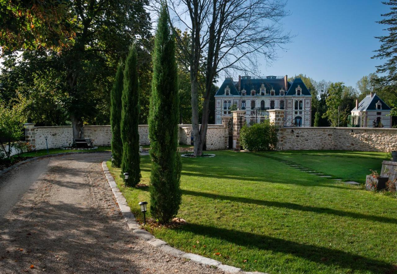 Le Clocher De La Duchesse Bonnelles Zewnętrze zdjęcie